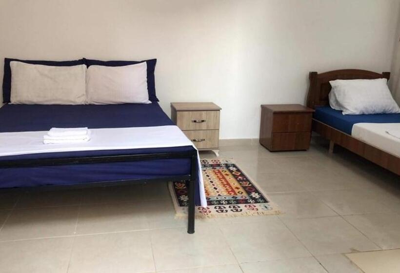 پانسیون Lalaj Guesthouse