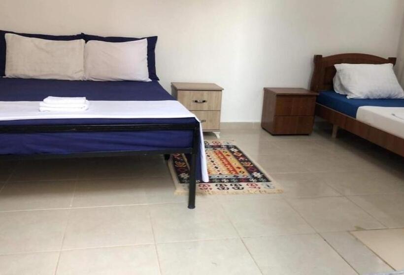 پانسیون Lalaj Guesthouse