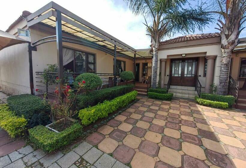 Pension Leondale Guest House