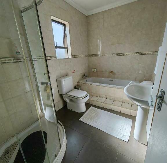 Pension Leondale Guest House