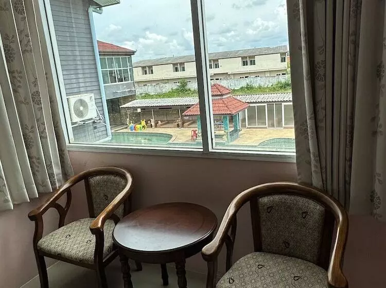 Tuscany Hotel By Skypark