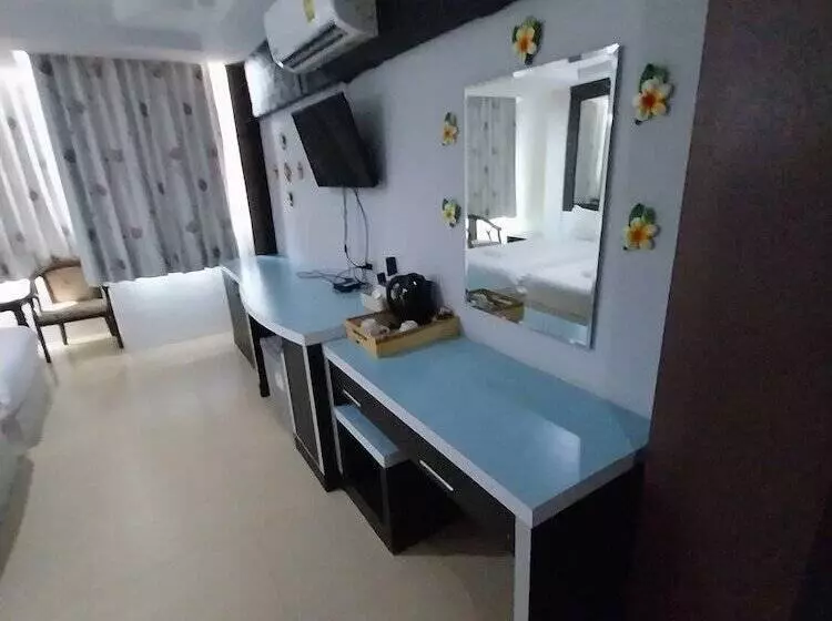 Tuscany Hotel By Skypark