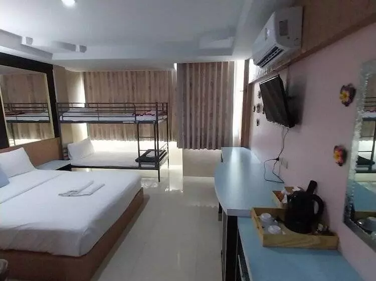 Tuscany Hotel By Skypark