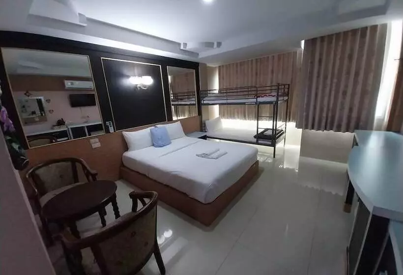 Tuscany Hotel By Skypark