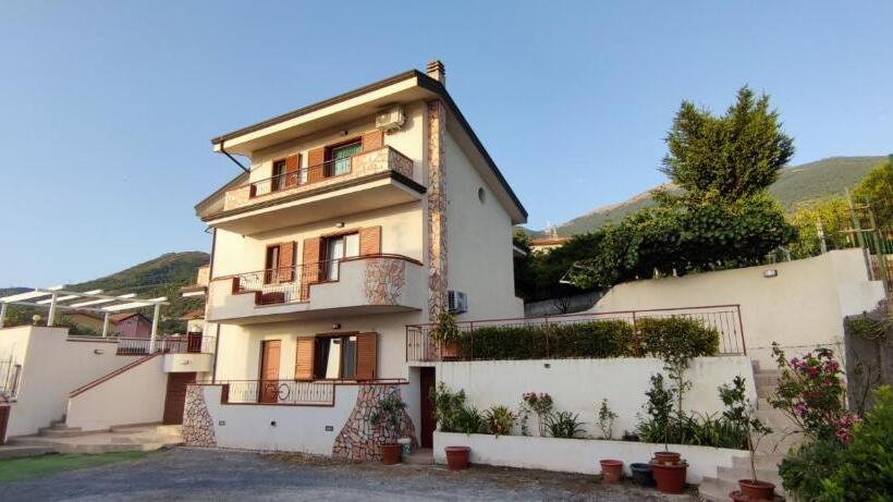 Bed and Breakfast Go Island