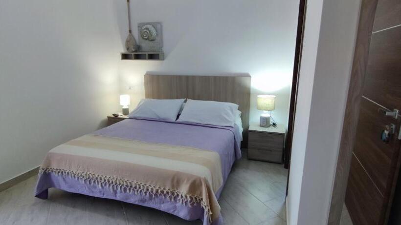 Bed and Breakfast Go Island