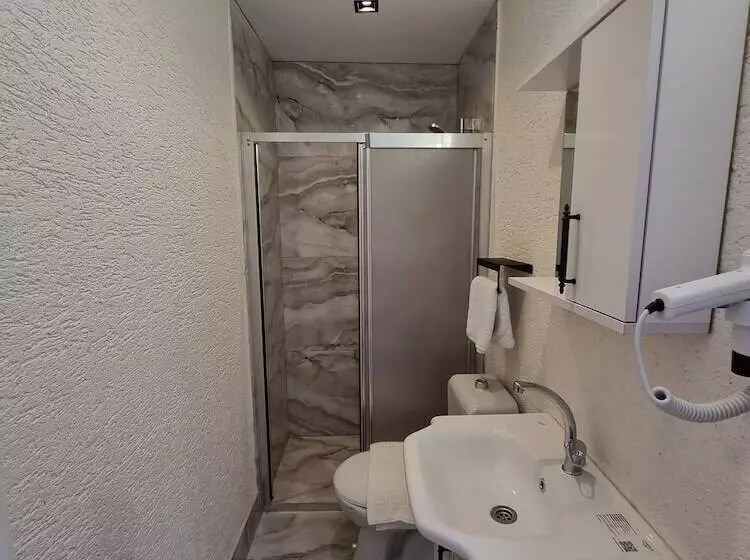 Elite Park Hotel & Suites