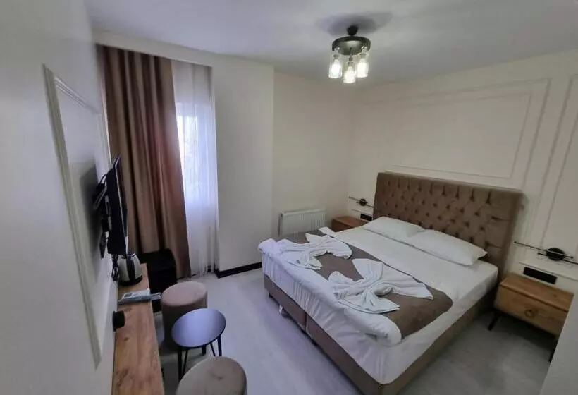 Elite Park Hotel & Suites