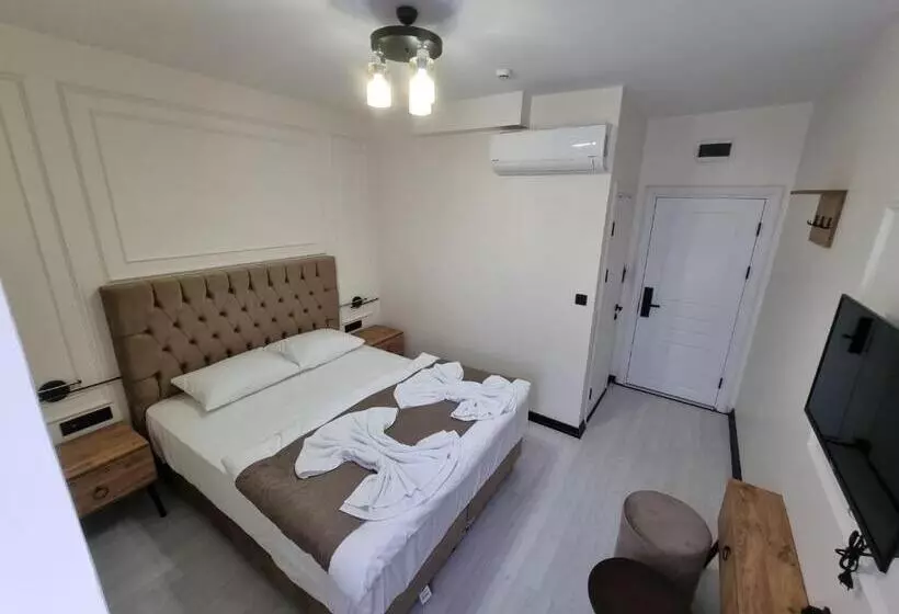 Elite Park Hotel & Suites