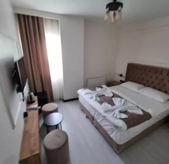 Elite Park Hotel & Suites