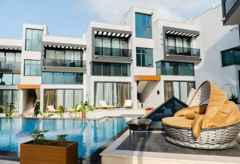 هتل Del Mare Park