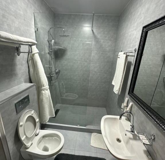 Hotel Le Chalet Mont And Restaurant