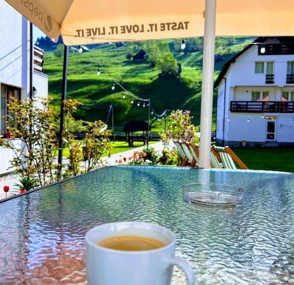 پانسیون Casa Mia