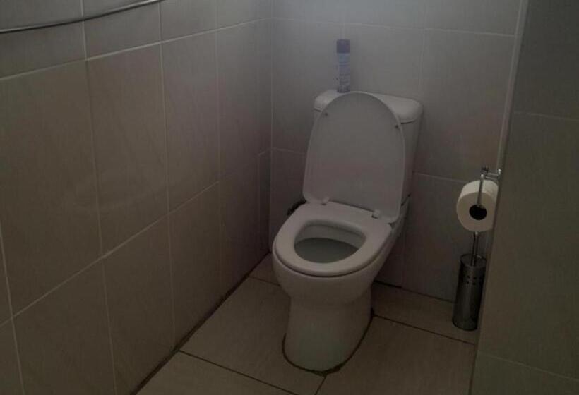 膳宿费 Luyolo Guest Lodge