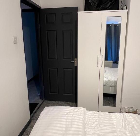 Пансион Nano Rooms Accommodation