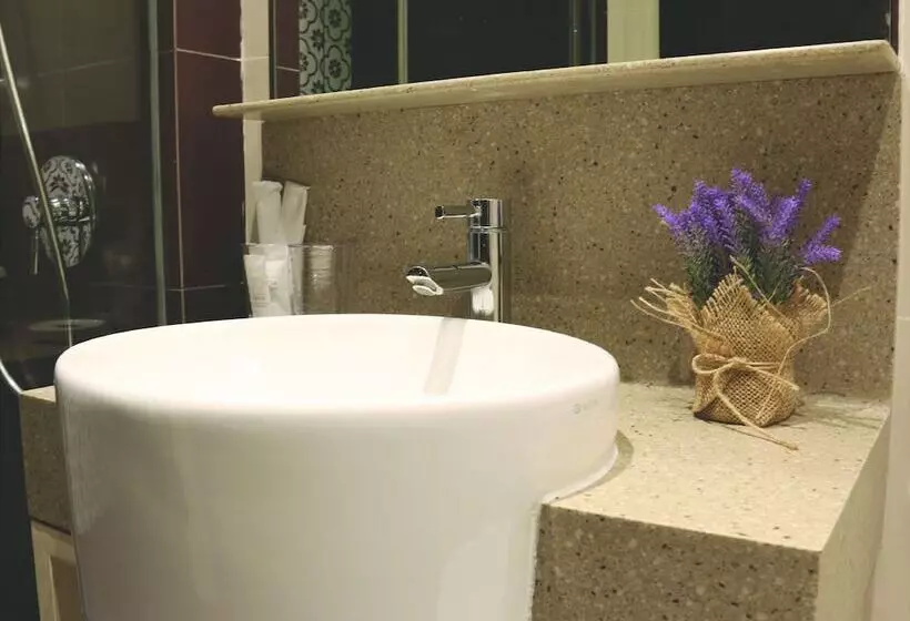 Aqueen Prestige Hotel Lavender