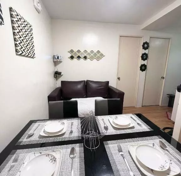 تختخواب و صبحانه Waveside Staycation At Seawind