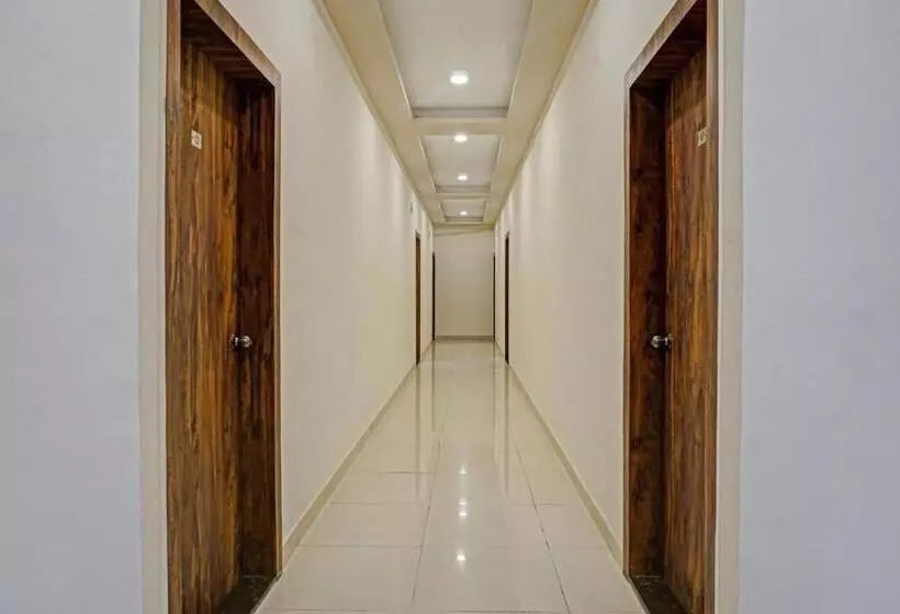 Fabhotel Krishan Executive