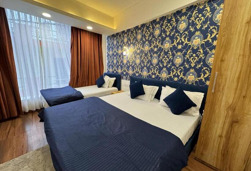 Hotell Shree Mahakal Krapa