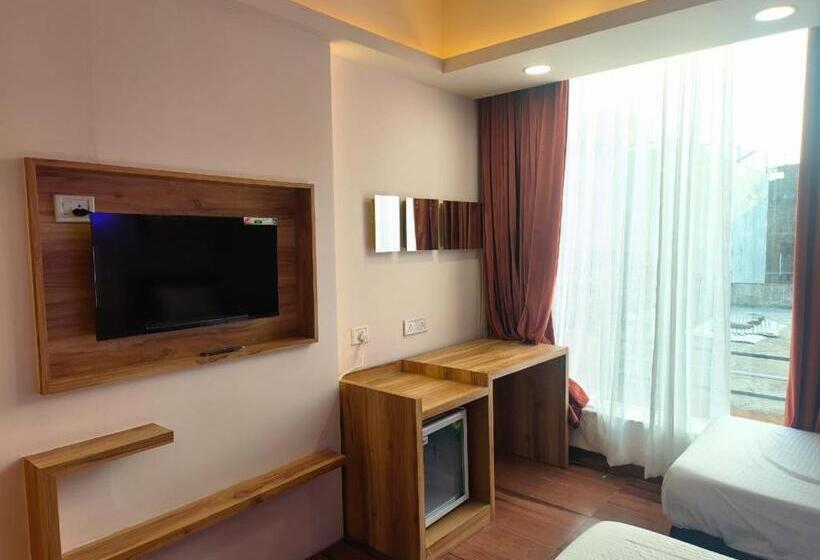 Hotell Shree Mahakal Krapa