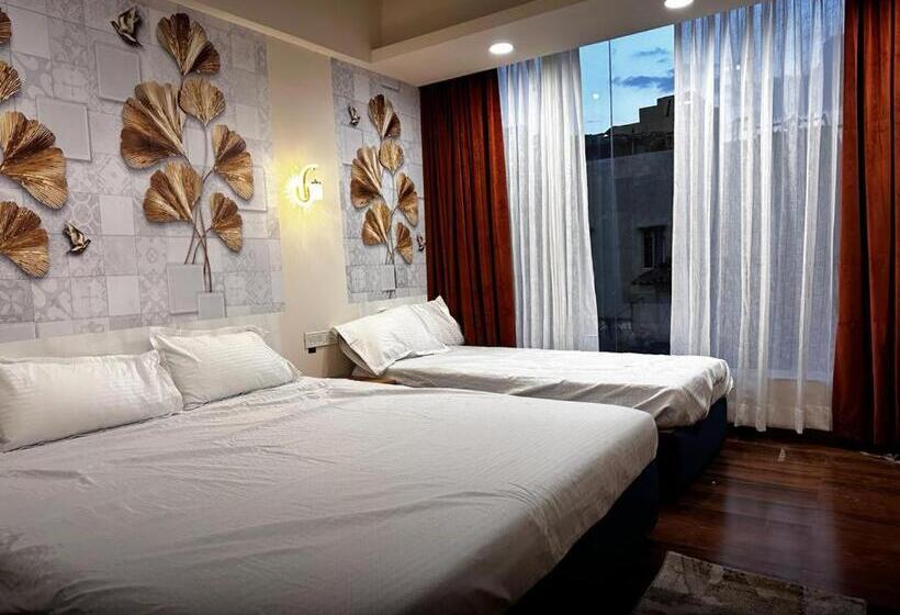 Hotell Shree Mahakal Krapa