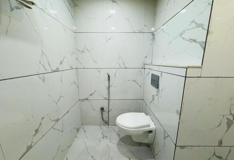 Hotell Shree Mahakal Krapa