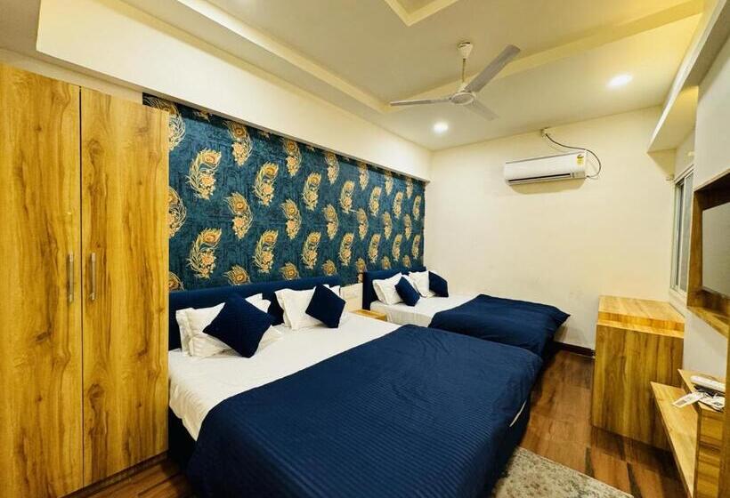 Hotell Shree Mahakal Krapa