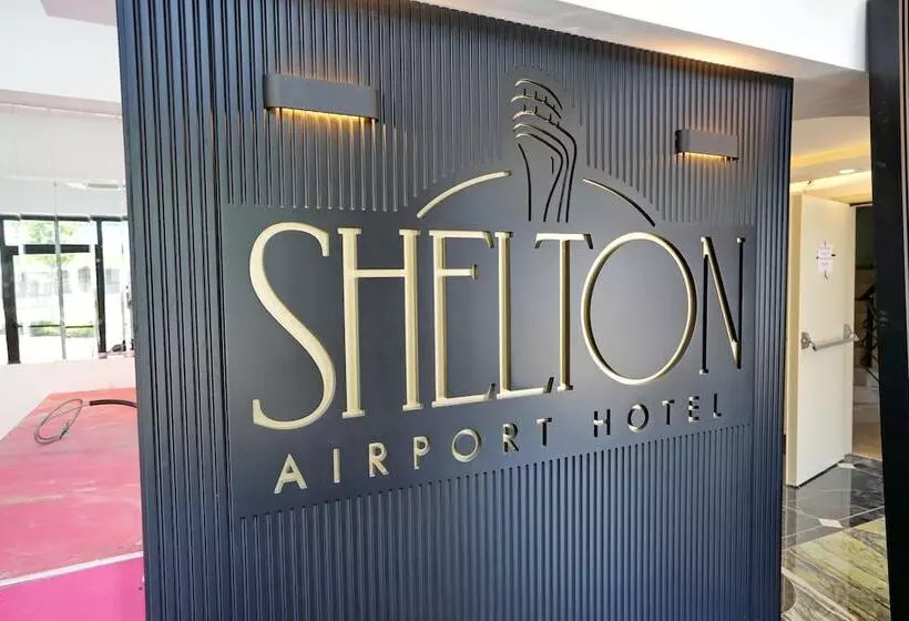 Hotelli Shelton Airport