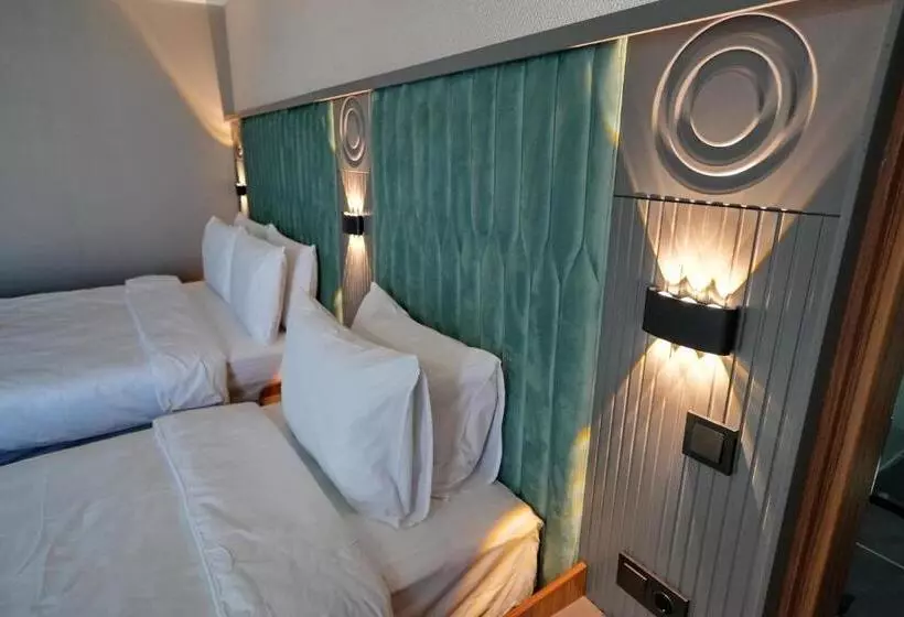 Hotelli Shelton Airport