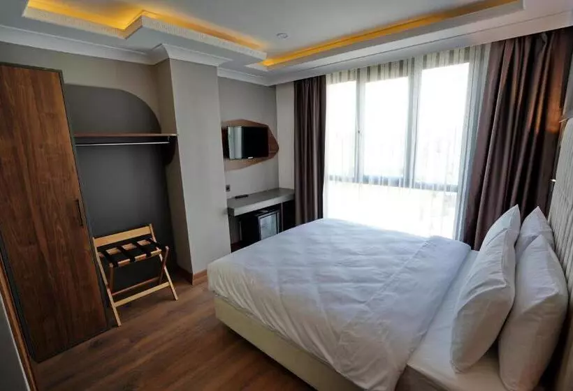 Hotelli Shelton Airport