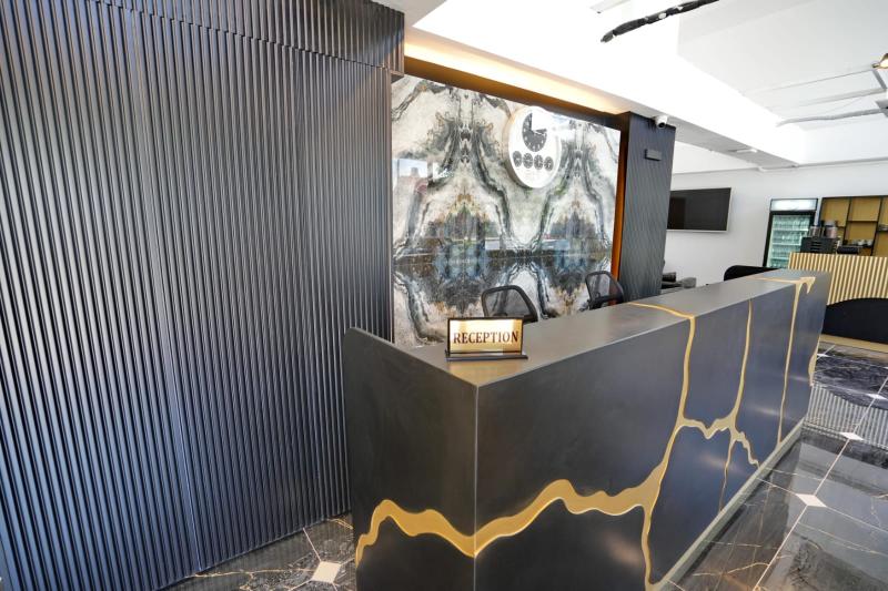 هتل Shelton Airport