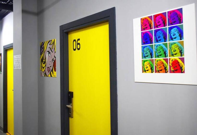 Green Cube Capsule Hostel