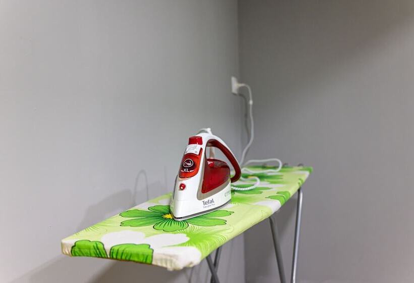 Green Cube Capsule Hostel