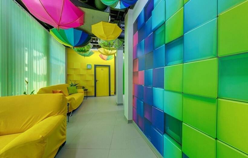 Green Cube Capsule Hostel