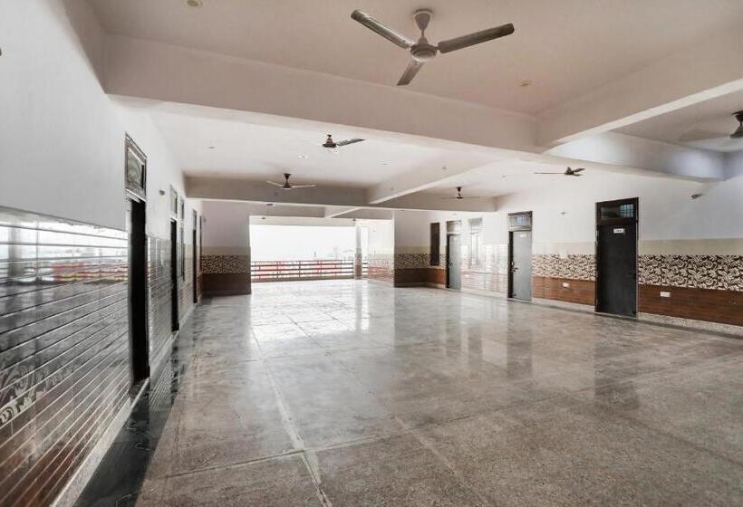 Hotel Oyo Flagship 81410 Ap Palace