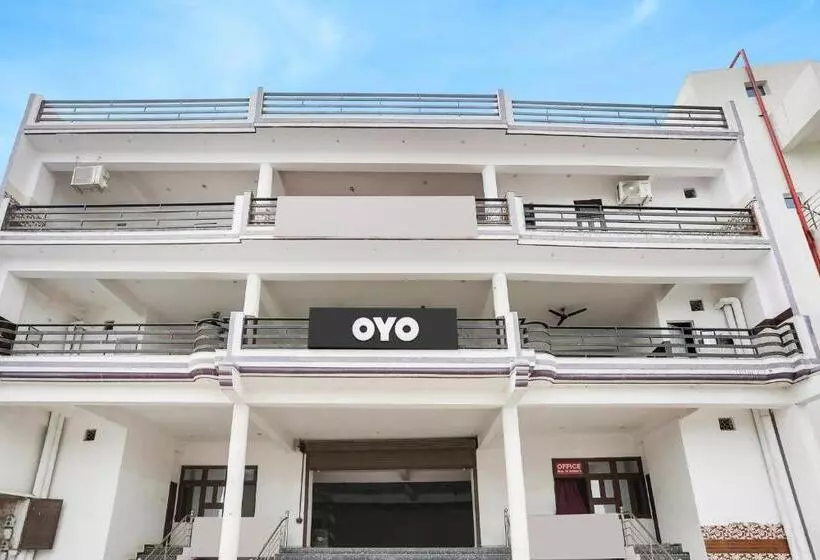ホテル Oyo Flagship 81410 Ap Palace