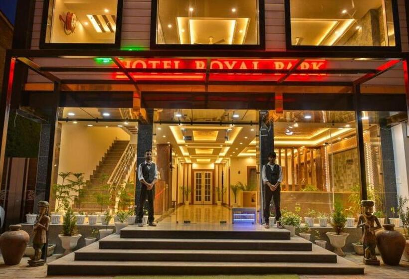 Hotell Treebo Royal Park   7 Km From Dal Lake