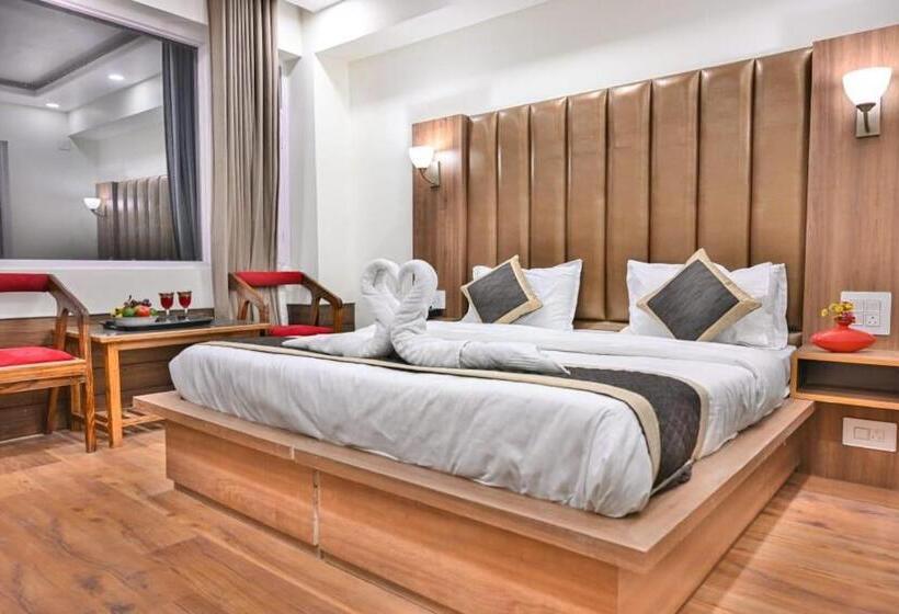 Hotell Treebo Royal Park   7 Km From Dal Lake