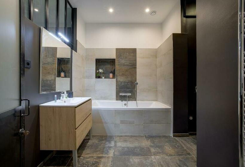 Jacuzzi, Mer 3 Min, B&b