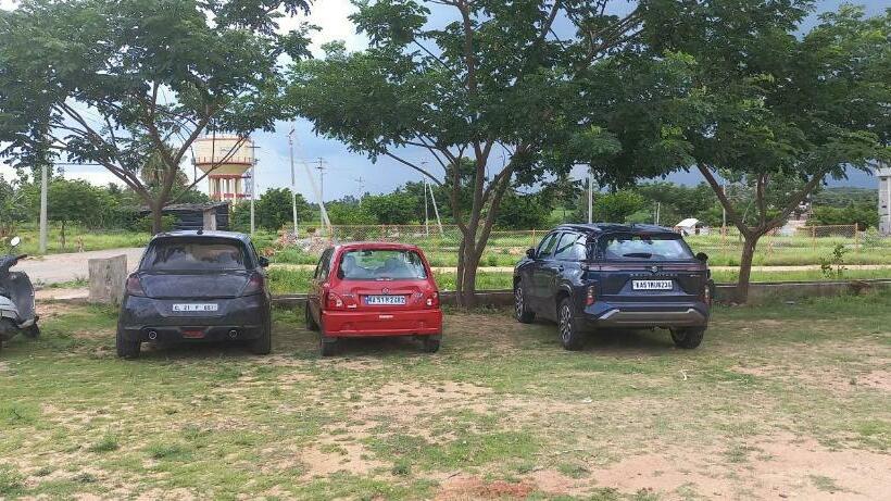 بنسيون Aditya Tourist Home