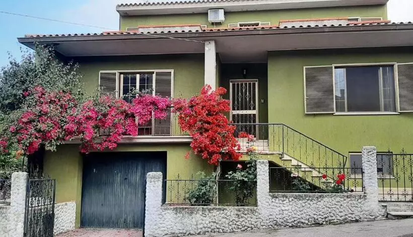 ペンション Sa Prenda E Oro