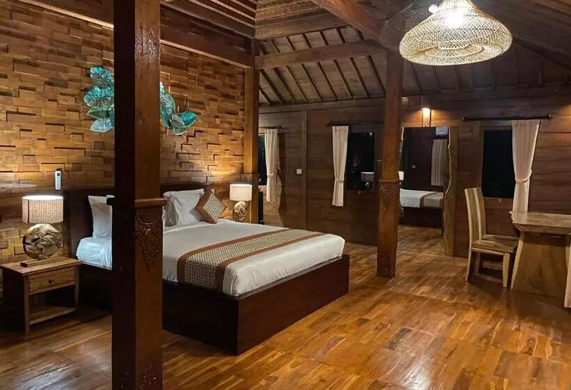 ペンション Virani Villa