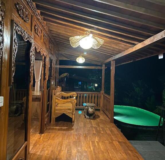 膳宿费 Virani Villa