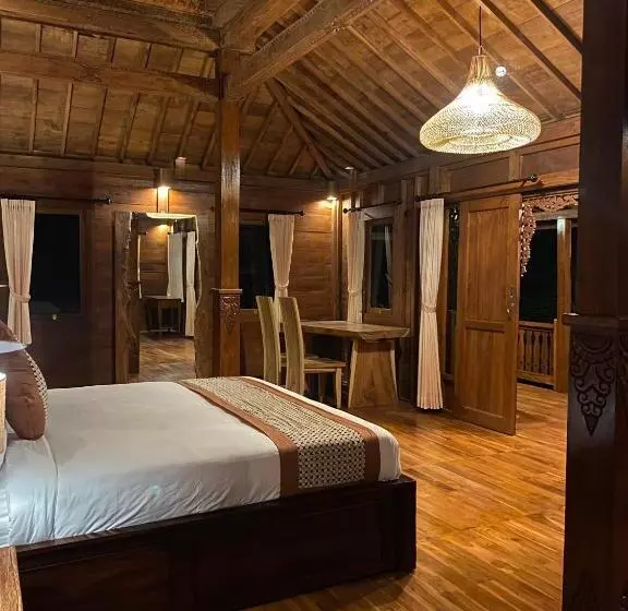 ペンション Virani Villa