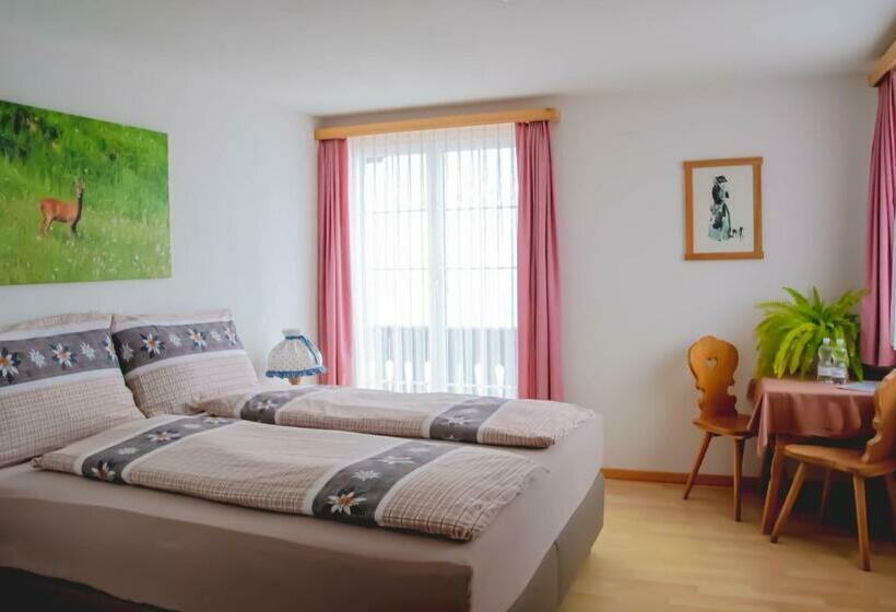 ユースホステル Gasthaus Post, Obermutten