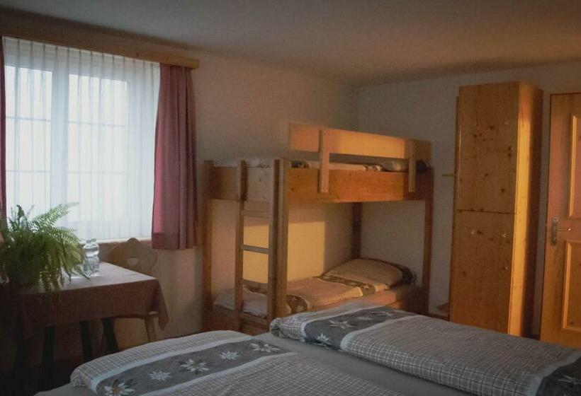 ユースホステル Gasthaus Post, Obermutten