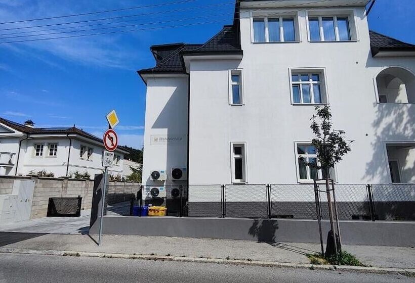 Dohnanyi Villa By Chors