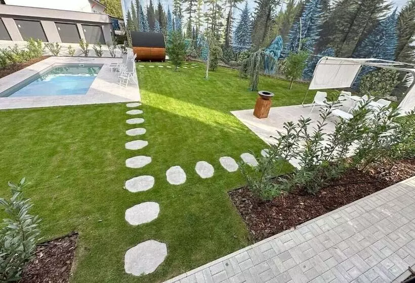 Dohnanyi Villa By Chors