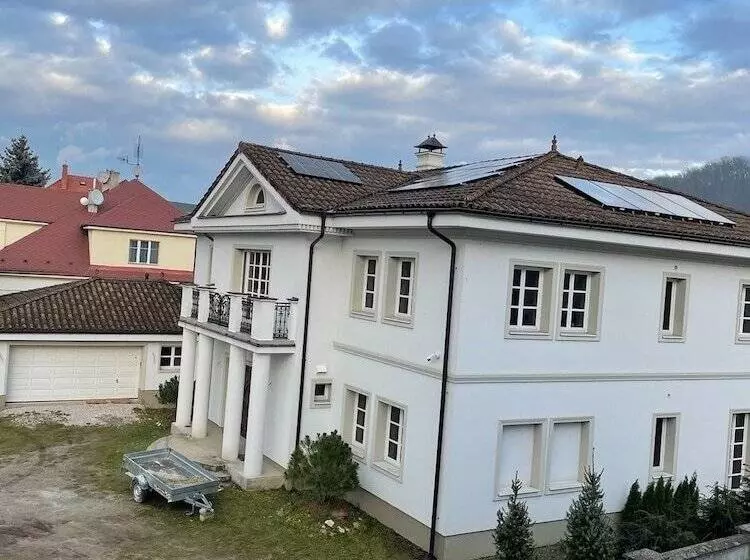 Dohnanyi Villa By Chors