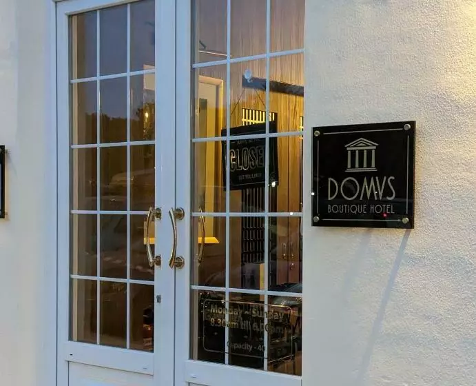 هتل Domus Boutique